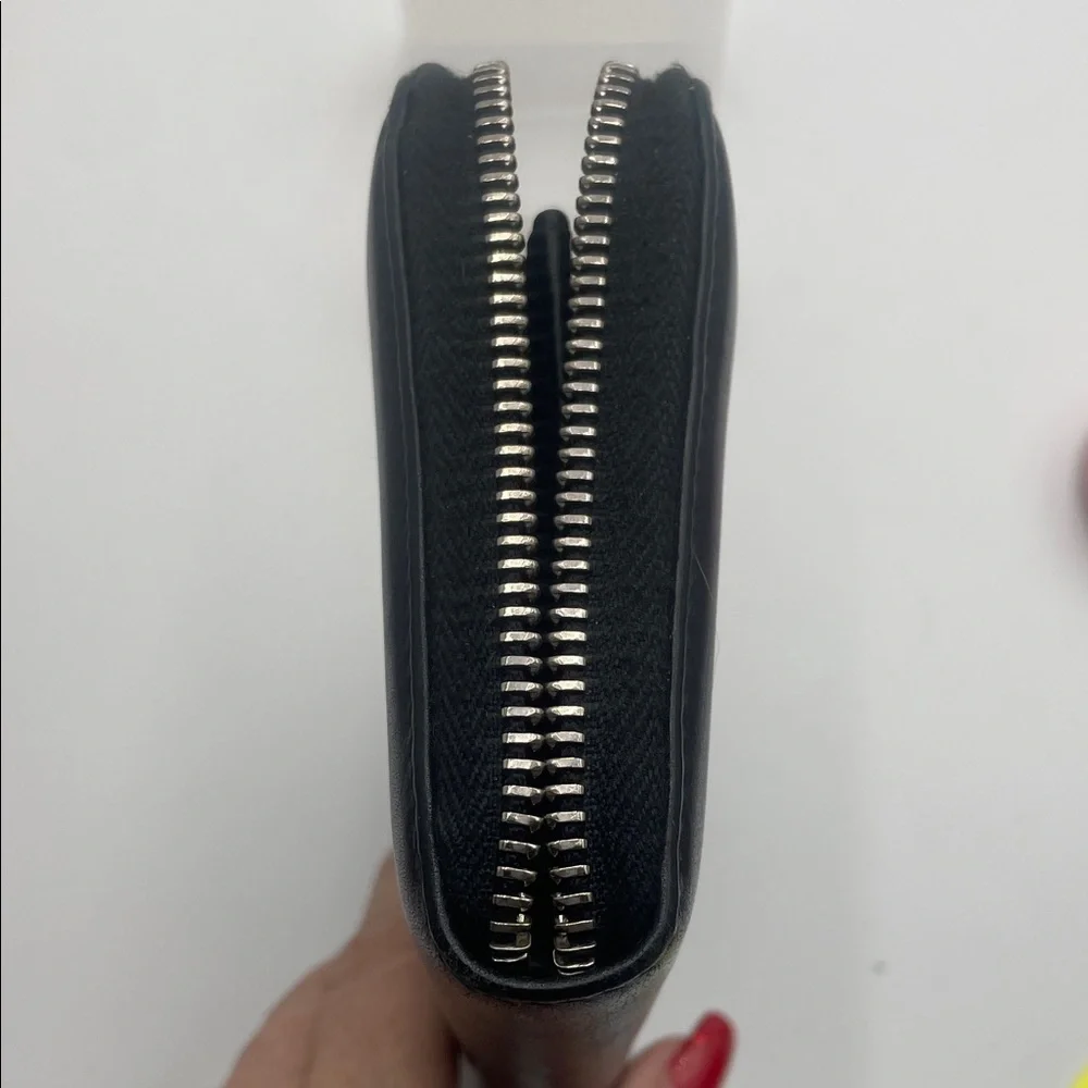 Low start EUC Gucci Black Leather Zip Wallet - Picture 7 of 8